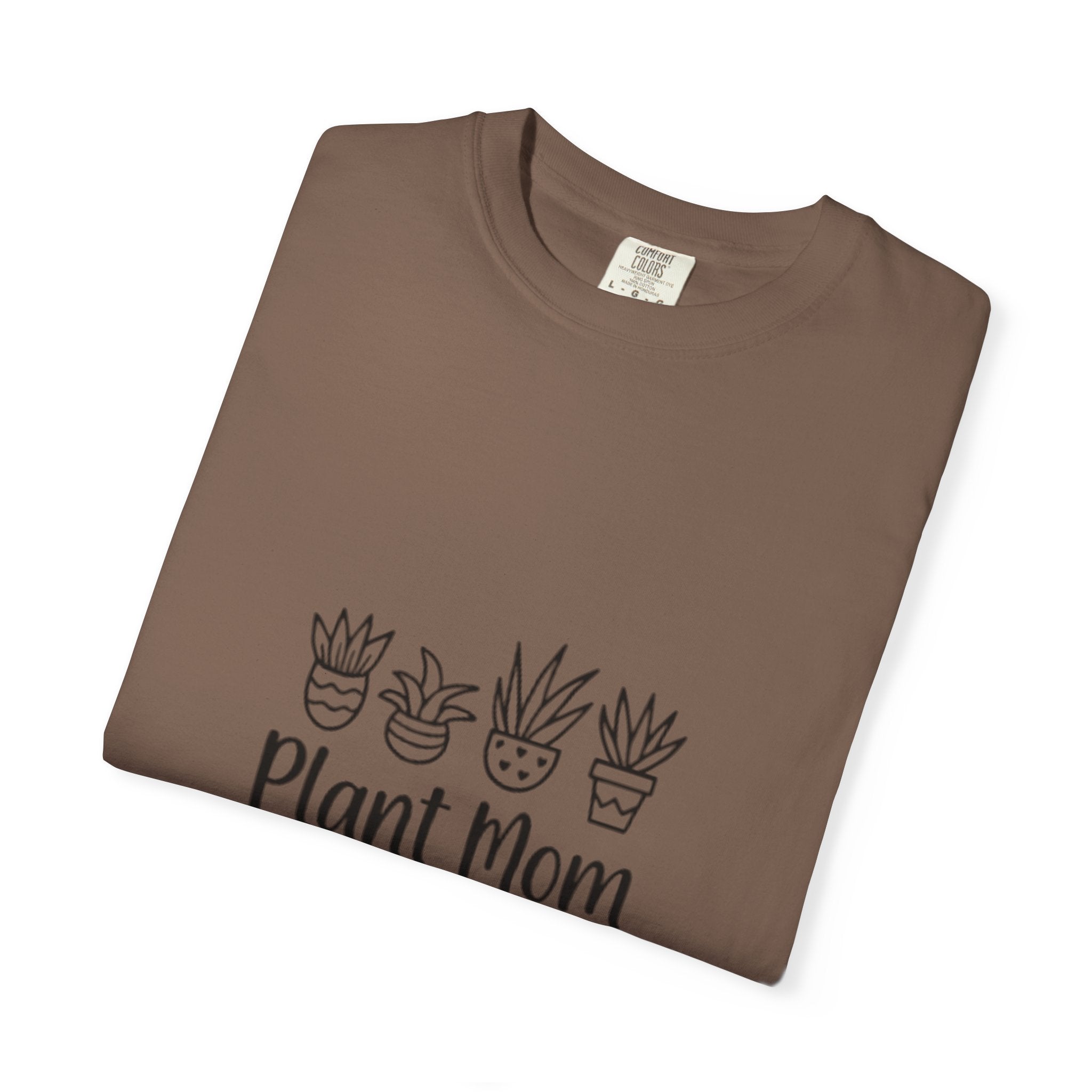 Plant Mom Unisex T-Shirt | Trendy Gift for Plant Lovers | Eco-Friendly Tee | Perfect for Birthdays, Mother’s Day, Gardening Enthusiasts