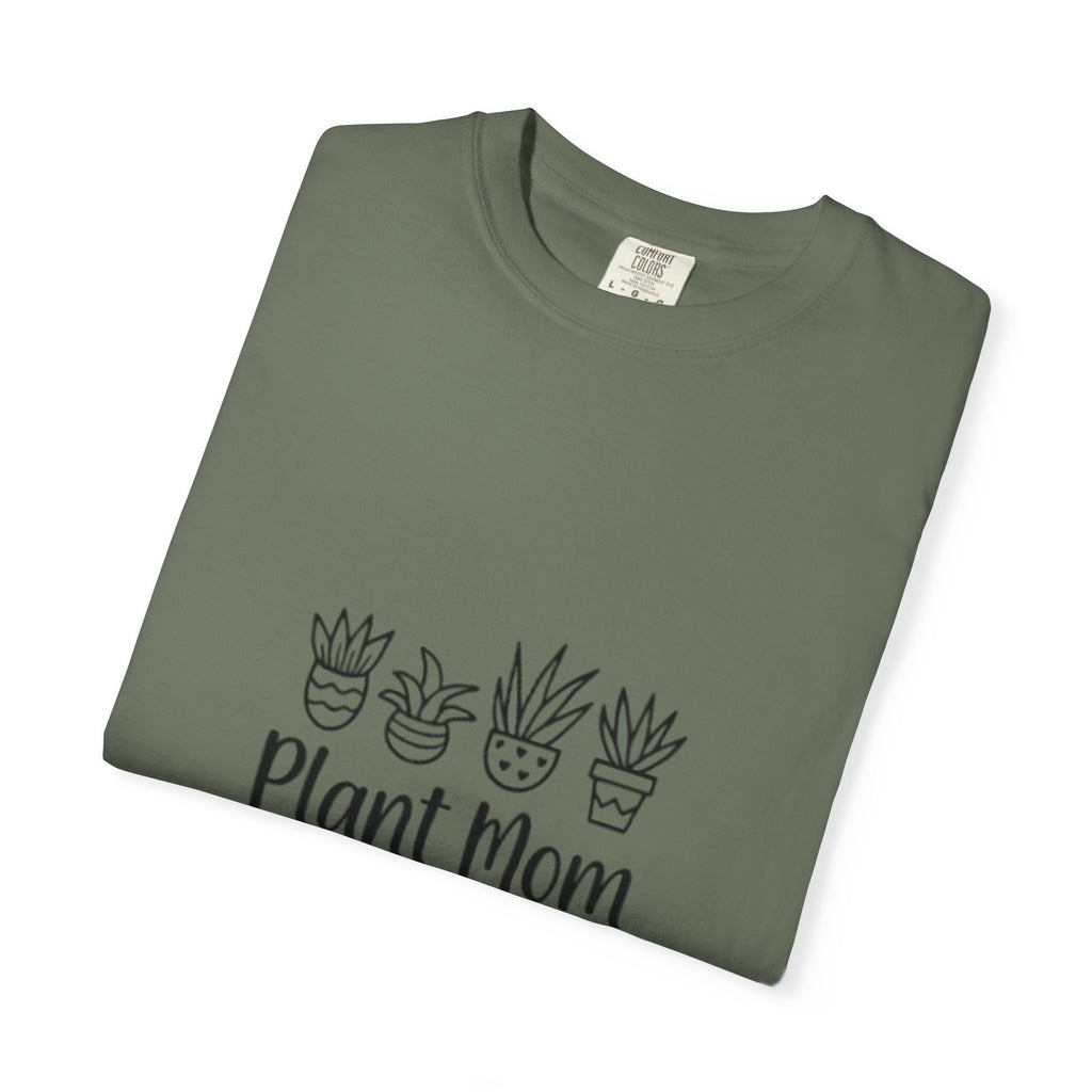 Plant Mom Unisex T-Shirt | Trendy Gift for Plant Lovers | Eco-Friendly Tee | Perfect for Birthdays, Mother’s Day, Gardening Enthusiasts
