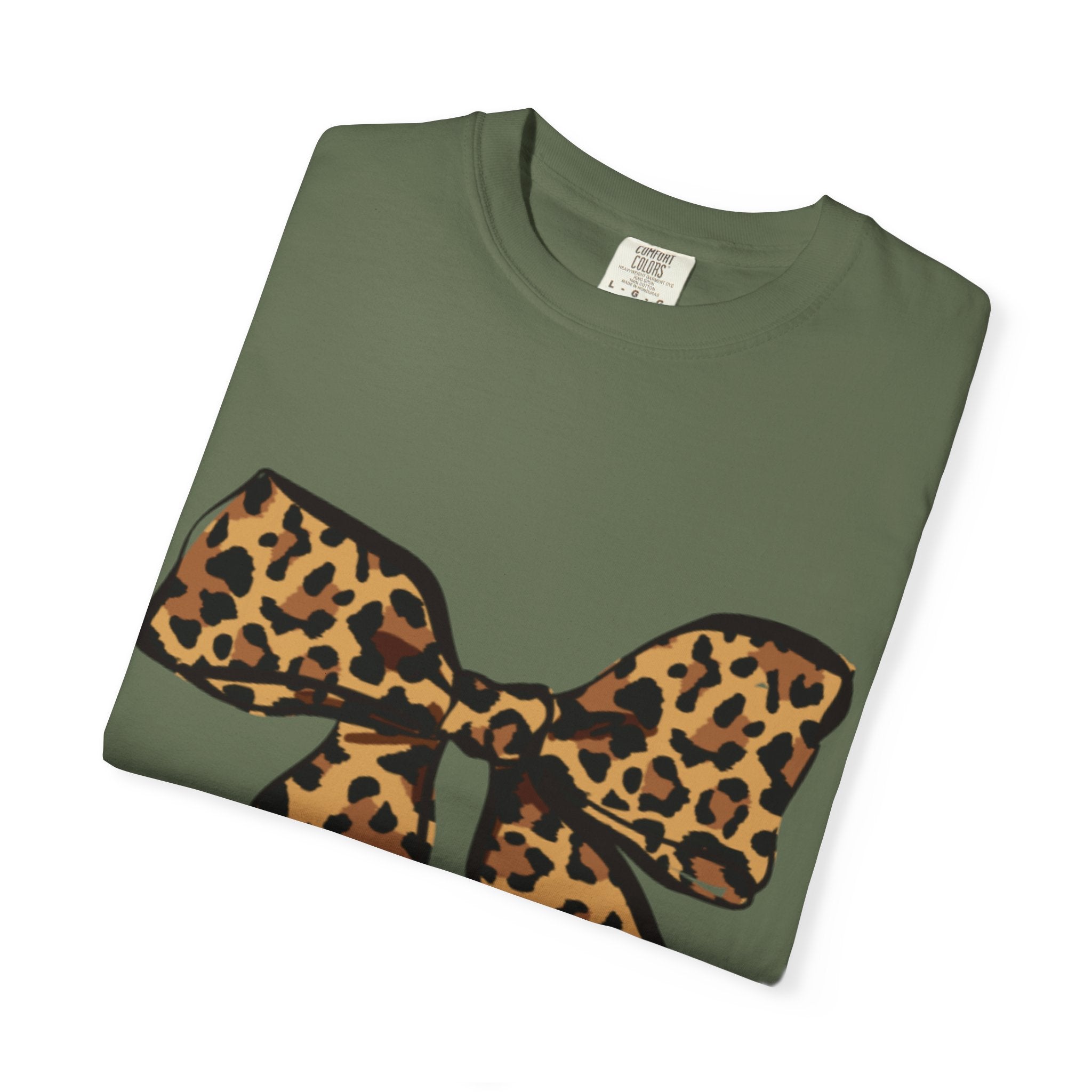 Leopard Print Bow T-Shirt, Fun Gift for Fashion Lovers, Casual Wear, Birthday, Everyday Style, Unique Graphic Tee